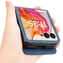 Lade das Bild in den Galerie-Viewer, Casekis Folding Multi-card Leather Case for Moto Razr 50 Ultra