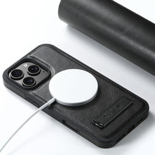 Lade das Bild in den Galerie-Viewer, Casekis MagSafe Leather Stand Phone Case Black