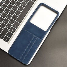 Lade das Bild in den Galerie-Viewer, Casekis Folding Multi-card Leather Case for Moto Razr 50 Ultra