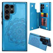 Lade das Bild in den Galerie-Viewer, Casekis Mandala Embossed Phone Case Blue