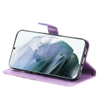 Lade das Bild in den Galerie-Viewer, Casekis Embossed Butterfly Wallet Phone Case Purple