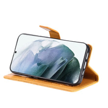 Lade das Bild in den Galerie-Viewer, Casekis Embossed Butterfly Wallet Phone Case Yellow